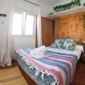 Rebels Hostel&kiteschool Tarifa